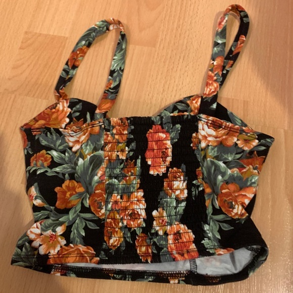 Crop top - Picture 3 of 3